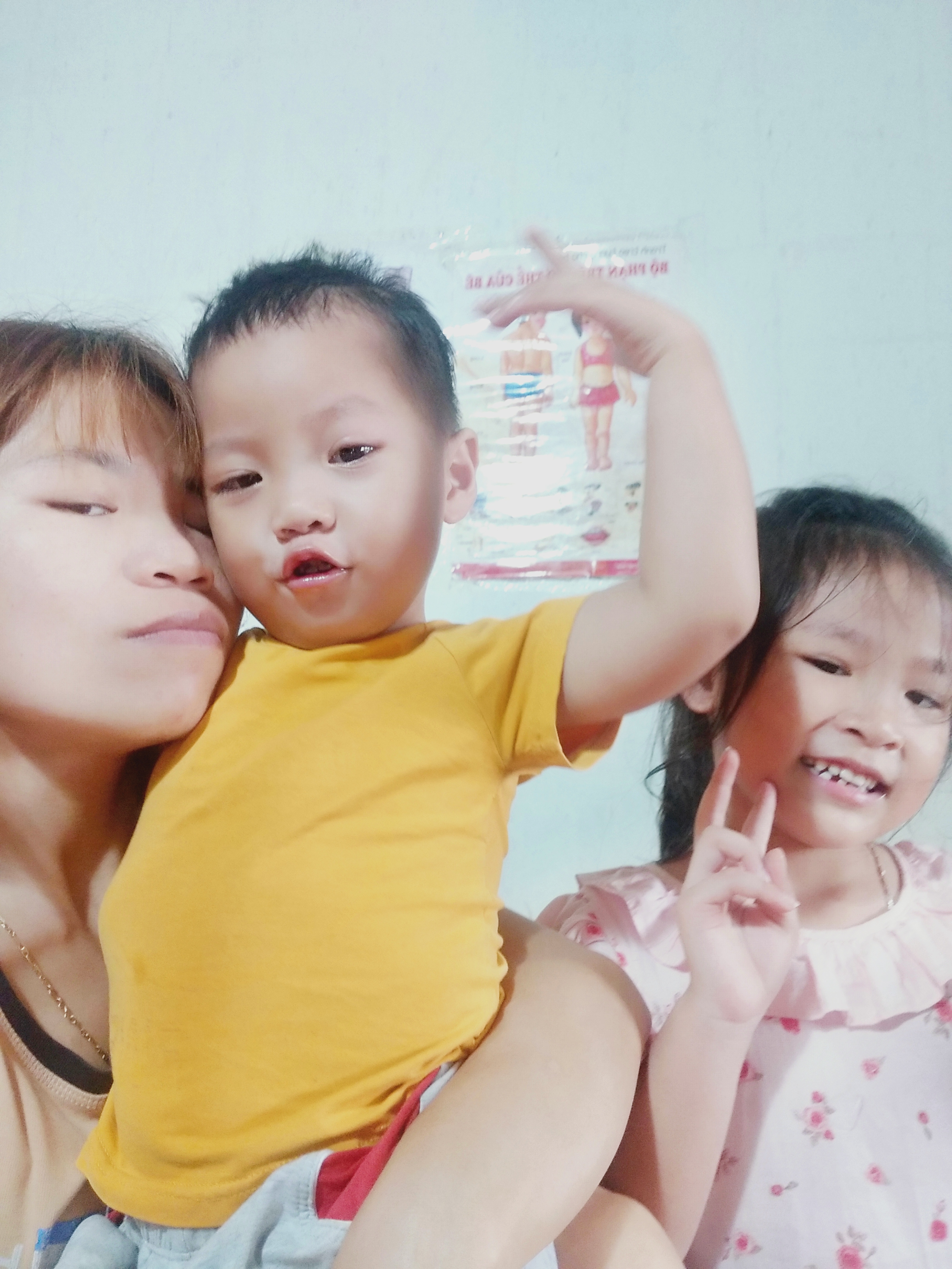 Profile picture for user hoanghuong1103