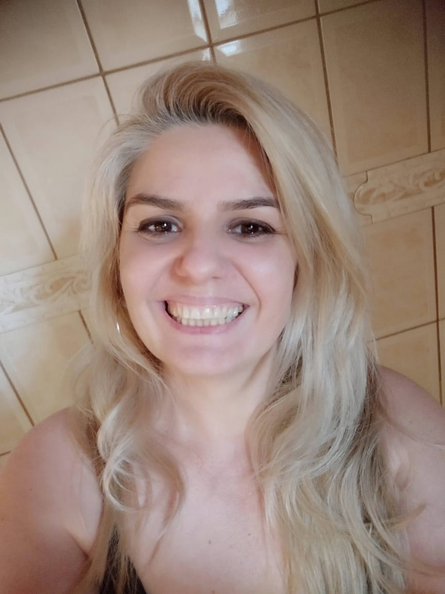 Profile picture for user AndreiaPinsan