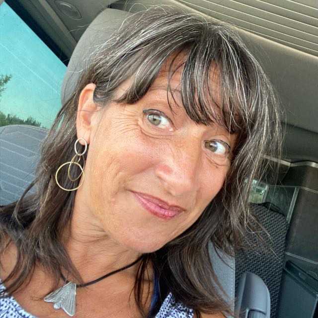 Profile picture for user ratapinyada