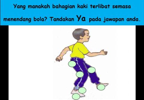 Menendang bola